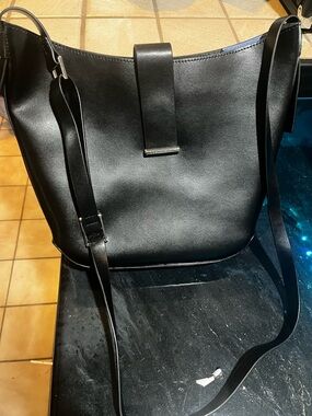 H by Halston Black Leather Shoulder Bag - Classic Minimalist Design